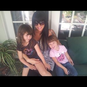 Meet your Posher, Laurel